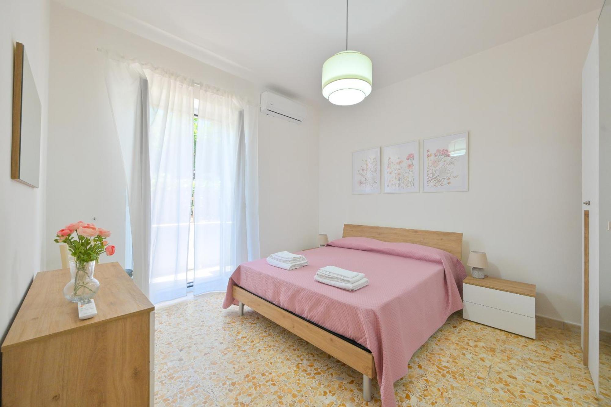 Maddalena Con Piscina, Giardino E Posto Auto - 6 Posti Letto