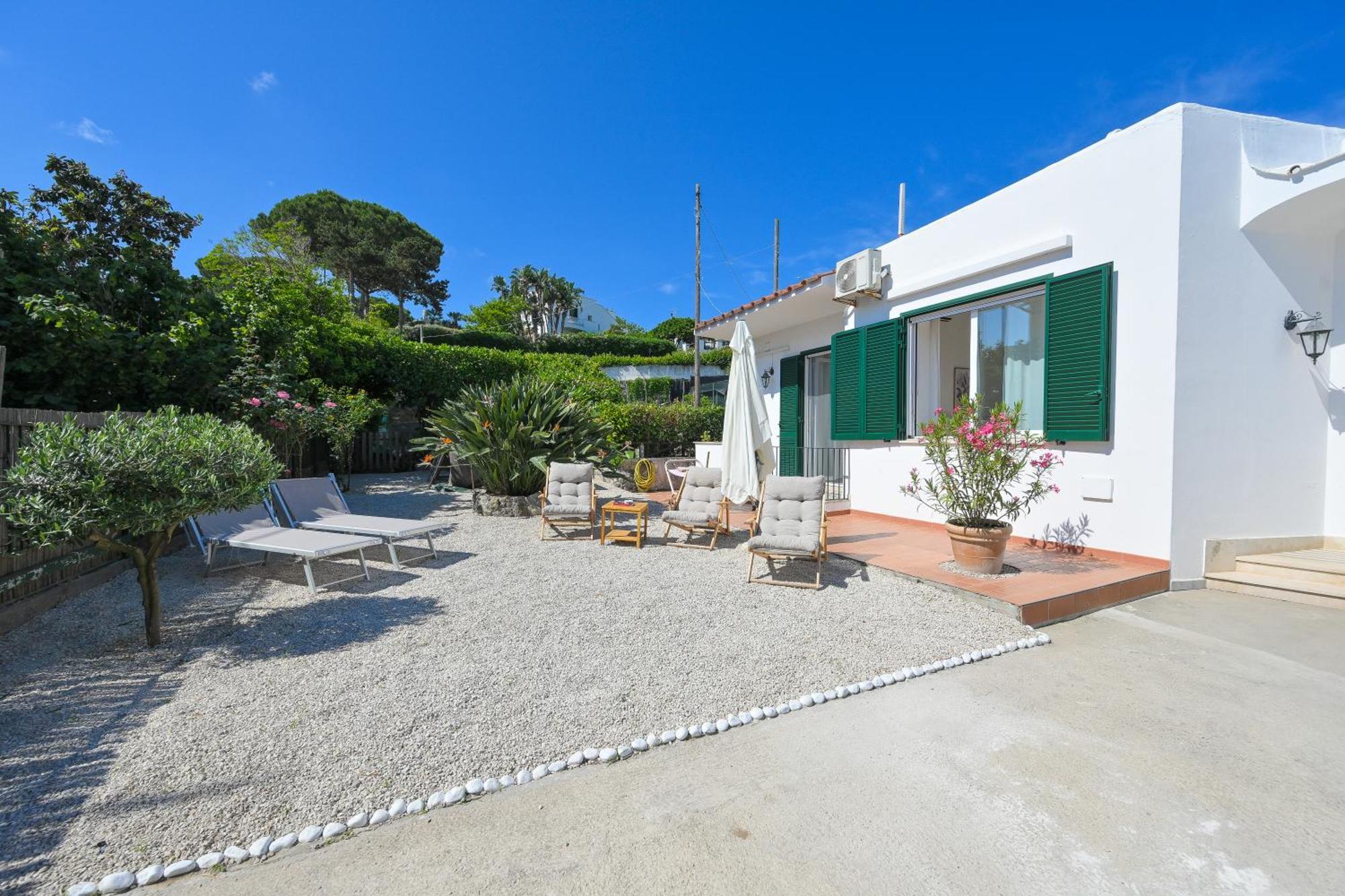 Maddalena Con Piscina, Giardino E Posto Auto - 6 Posti Letto * Ischia